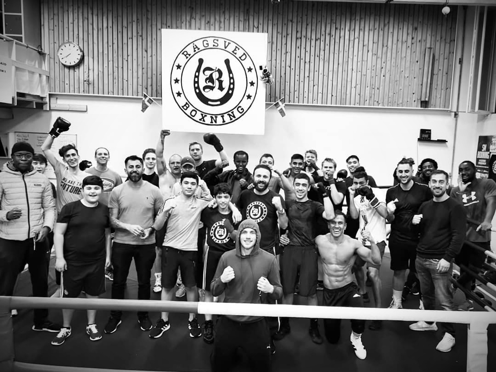 Gruppbild från Rågsveds Boxningsklubb